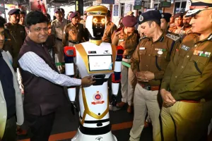 विशाखापत्तनम रेलवे स्टेशन पर ASC अर्जुन करेगा सुरक्षा,  यात्रियों के लिए पहली बार मानवरूपी रोबोट का इस्तेमाल 