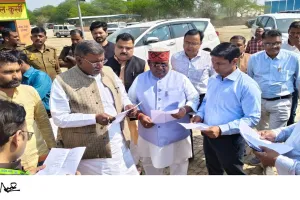 बाराबंकी : प्रभारी मंत्री राही ने विकास कार्यों की परखी गुणवत्ता, कहा- जनहित के कामों को प्राथमिकता देना हमारी पहली जिम्मेदारी