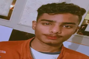 कानपुर : बुझ गया घर का चिराग, ब्लैकमेलिंग से परेशान दसवीं के छात्र ने ट्रेन के आगे कूदकर दी जान, परिजनों में कोहराम