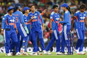 AUSW vs INDW: ऑस्ट्रेलिया को 17 रनों हराकर भारतीय टीम ने जीती टी-20 सीरीज, स्मृति मंधाना बनीं 'प्लेयर ऑफ द मैच'