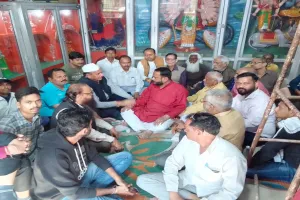 कानपुर : कांग्रेस ने किया मूर्ति हटाने का विरोध, आन्दोलन की दी चेतावनी