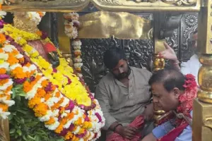 असम के मुख्यमंत्री हिमंत बिस्वा सरमा ने मां विंध्यवासिनी के दरबार में लगाई हाजिरी, राहुल गांधी पर साधा निशाना