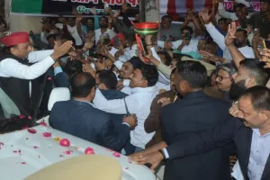 कानपुर : शंकराचार्य विवाद पर बोले अखिलेश यादव, डिप्टी सीएम को छोड़ देनी चाहिए कुर्सी
