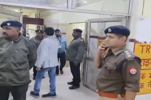 गंगा एक्सप्रेस वे मचा कोहराम, रायबरेली में अनियंत्रित कार ने 7 को रौंदा, चार की मौत, तीन गंभीर