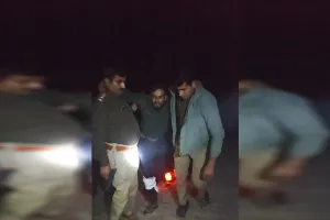 Bareilly : पहले घर में की रेकी फिर बुर्का पहनकर चोरी...अब मुठभेड़ के बाद दो चोर गिरफ्तार, एक के लगी गोली