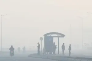 Weather Update: फरवरी में शीतलहर और बारिश का डबल अटैक, उत्तर भारत में कड़ाके की ठंड जारी, कई राज्यों में अलर्ट