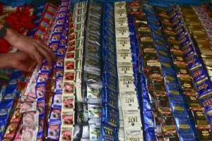 पान मसाला अब और महंगा: सरकार 88% टैक्स से वसूलेगी भारी रकम, 2026-27 में सिर्फ सेस से ₹14,000 करोड़ की उम्मीद!