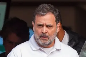 राहुल गांधी के खिलाफ 204 रिटायर्ड अधिकारियों ने लिखा पत्र, कहा- “संसद में आचरण ठीक नहीं, देश से मांगें माफी”