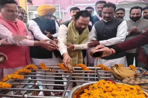UP: पूर्व मंत्री नकवी बोले-वंदेमातरम मजहबी गीत नहीं, मुल्क का राष्ट्रवादी गौरव