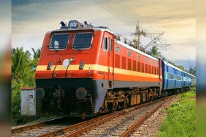 Moradabad: मां की डांट से नाराज छात्रा ने ट्रेन के आगे कूदकर आत्महत्या की