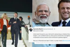  Macron India Visit: मुंबई पंहुचा फांसीसी राष्ट्रपति मैक्रों का विमान, प्रधानमंत्री मोदी बोले-भारत में आपका स्वागत