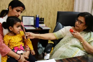 मरीजों को रोशनी दे रहा ‘सीतापुर आई हास्पिटल’