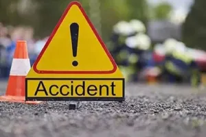 मथुरा में तेज रफ़्तार का कहर,  नहर में पलटी कार... तीन भाइयों समेत चार लोगों की मौत