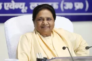 लखनऊ में बोलीं बसपा प्रमुख मायावती, यूपी में अकेले लड़ेगी विधानसभा चुनाव, गठबंधन को बताया 'फेक न्यूज' 