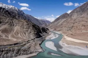  उत्तराखंड मौसम :  हल्की धूप के बीच बादलों की मौजूदगी, रामनगर में तापमान गिरा  