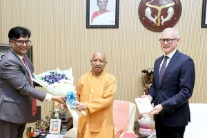 CM योगी से मिले सिंगापुर कंपनी AP मोलर-मार्स्क के प्रमुख, निवेश के विस्तार को लेकर विस्तृत चर्चा 