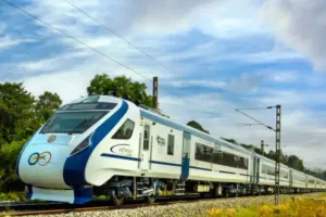 हरदोई में वंदे भारत पर पथराव: RSS प्रमुख मोहन भगवत थे सवार, हिरासत में दो नाबालिग 