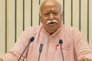  मोहन भागवत Go back .. लखनऊ विश्वविद्यालय में संघ के शताब्दी समारोह में हंगामा, RSS प्रमुख के खिलाफ लगे नारे 