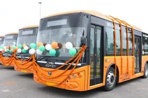 रामनगरी में 48 घंटों से सिटी ई बस सेवा का संचालन ठप,  13 हजार लाइन की केबल कटने से बाधित हुई विद्युत आपूर्ति