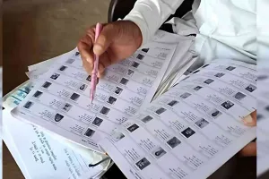 Bareilly: बरेली में वोटर बनने को 50 से ज्यादा एनआरआई ने किया आवेदन