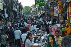 कानपुर : नगर आयुक्त का निर्देश बेअसर, नहीं हटा अतिक्रमण