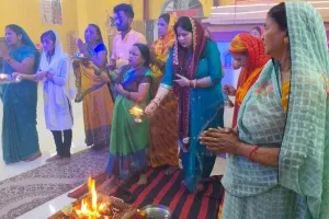 बाराबंकी : अष्टमी-रामनवमी के संयोग पर मंदिरों में उमड़ा श्रद्धा का सैलाब, घरों में  भी हुआ पूजन