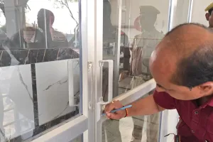 कानपुर : नर्वल में कई हॉस्पिटल पर छापा, बिना रजिस्ट्रेशन चल रहा अस्पताल सील