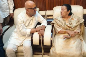 UP: रामपुर पहुंचे कांग्रेस प्रदेशाध्यक्ष अजय राय ने आजम खां की पत्नी से की मुलाकात