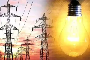 Uttrakhand: आजादी के बाद पहली बार ये गांव हुआ रोशन...पहुंची बिजली तो खिल उठे चेहरे