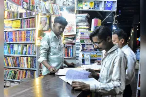 Moradabad:निजी स्कूलों में ‘कमीशन’ का खेल...बिक रहीं महंगी किताबें