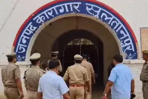 Navratri 2026 : सुलतानपुर जेल में मुस्लिम कैदी फहीम समेत 252 बंदियों ने रखा नवरात्र व्रत, कारागार में मंत्रों की गूंज 