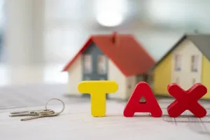 कानपुर : हाउस टैक्स बकाया पर डीआईओएस कार्यालय सील, 58.62 लाख रुपये बकाया पर नोटिस चस्पा, कामकाज ठप