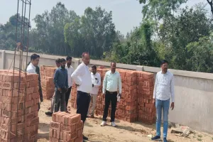 बाराबंकी : डीडी पंचायत का निरीक्षण, कमियों पर जताई नाराजगी, सचिव को किया तलब