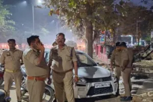 फायरिंग से दहला उठा गोंडा का वीआईपी जोन : डीएम आवास के सामने AAP नेता के बेटे को मारी गोली, हालत गंभीर