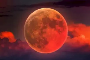 Uttrakhand : 3 मार्च को साल का पहला चंद्रग्रहण, युद्ध, अशांति और भारी उथल-पुथल के संकेत