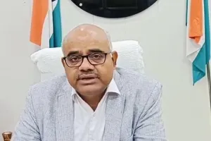 कानपुर : औचक निरीक्षण में तीन शिक्षक मिले अनुपस्थित, डीएम ने वेतन रोका 