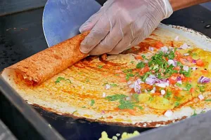 Uttrakhand: गैस सिलेंडर संकट...होटलों ने मेनू से हटाए डोसा और सांभर जैसे पकवान