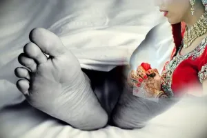 Bareilly : द्वारे पर आई बिटिया की बरात, विदाई से पहले टूटी मां की सांसे