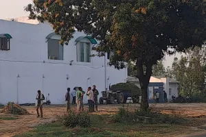 UP: मटर फैक्ट्री में गैस रिसाव से अफरा-तफरी, गंध फैलते ही मजदूरों ने भागकर बचाई जान 