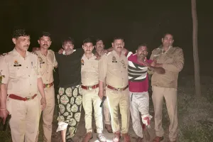 गौकशों पर एक्शन: कुख्यात गौतस्कर सलीम और शकील मुठभेड़ में घायल...पुलिस के सिपाही को भी लगी गोली