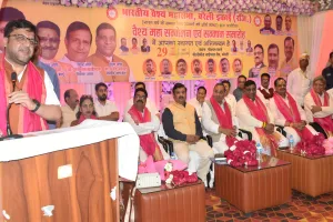 Bareilly : मंत्री नितिन अग्रवाल बोले...व्यापार संभालें मगर एक बच्चे को राजनीति में जरूर लाएं