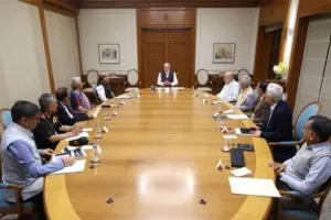 पीएम मोदी की अध्यक्षता में CCS बैठक: पश्चिम एशिया संकट पर गहन मंथन, भारतीयों की सुरक्षा पर दिया विशेष जोर