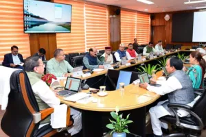 उत्तराखंड कैबिनेट बैठक में नए मंत्रियों का स्वागत, PM मोदी के संदेश पर जताया आभार 
