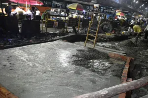 Bareilly: सेटेलाइट बस स्टैंड पर ''मौत के नाले'' पर बिछाया लोहे का जाल