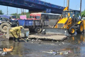 Bareilly : रोडवेज अफसर भेजते रहे पत्र मगर किसी ने नहीं सुनी, खानापूर्ति के अभियान चलाकर झाड़ा पल्ला
