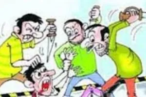 बाराबंकी में बवाल:  होली खेलने को लेकर मारपीट, 11 लोग घायल 