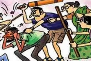 होली उत्सव के बीच लाठी-डंडों से जमकर हुई मारपीट,  हिंसक संघर्ष में बदली मामूली कहासुनी 