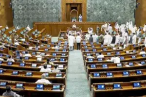  Lok Sabha Suspension: लोकसभा से 8 विपक्षी सदस्यों का निलंबन समाप्त, किरण रिजिजू ने रखा प्रस्ताव, सर्वदलीय बैठक में फैसला
