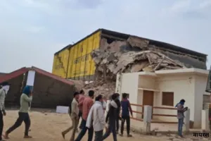 कोल्ड स्टोरेज मामले में बड़ी कार्रवाई : जिला उद्यान अधिकारी निलंबित, निरीक्षण के बाद मंत्री दिनेश सिंह ने लिया एक्शन 