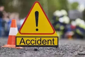 बुलंदशहर में बड़ा हादसा :  रोड़ी से लदा ट्रक पलटा, दो श्रमिकों की मौत, दो घायल 